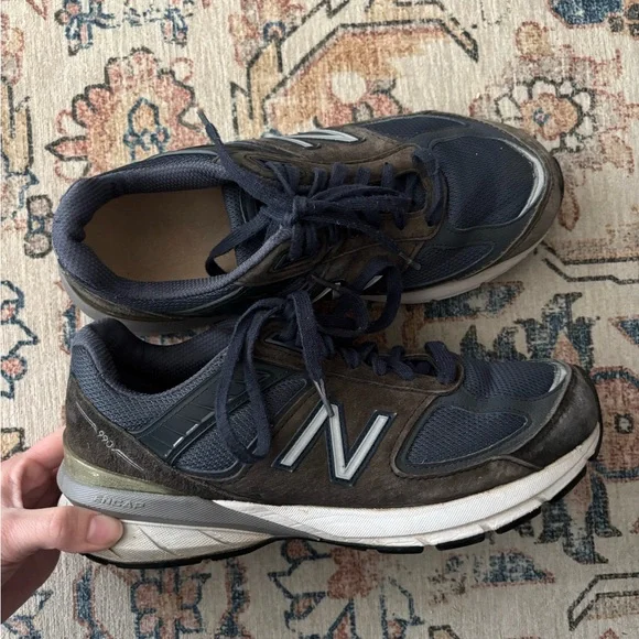 New Balance 990v5 Womens 8.5 8 1/2 B Sneaker Blue USA Made Mesh Suede Dad Shoes - Picture 1 of 6